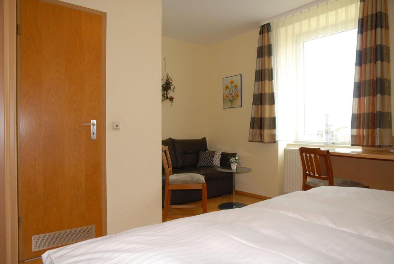 Hotel Garni Grottental Messstetten Extérieur photo